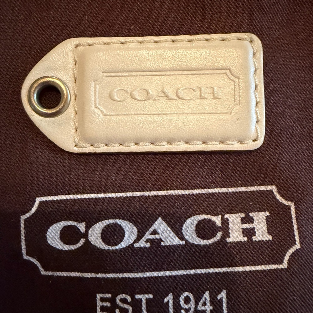 Coach White Hang Tag